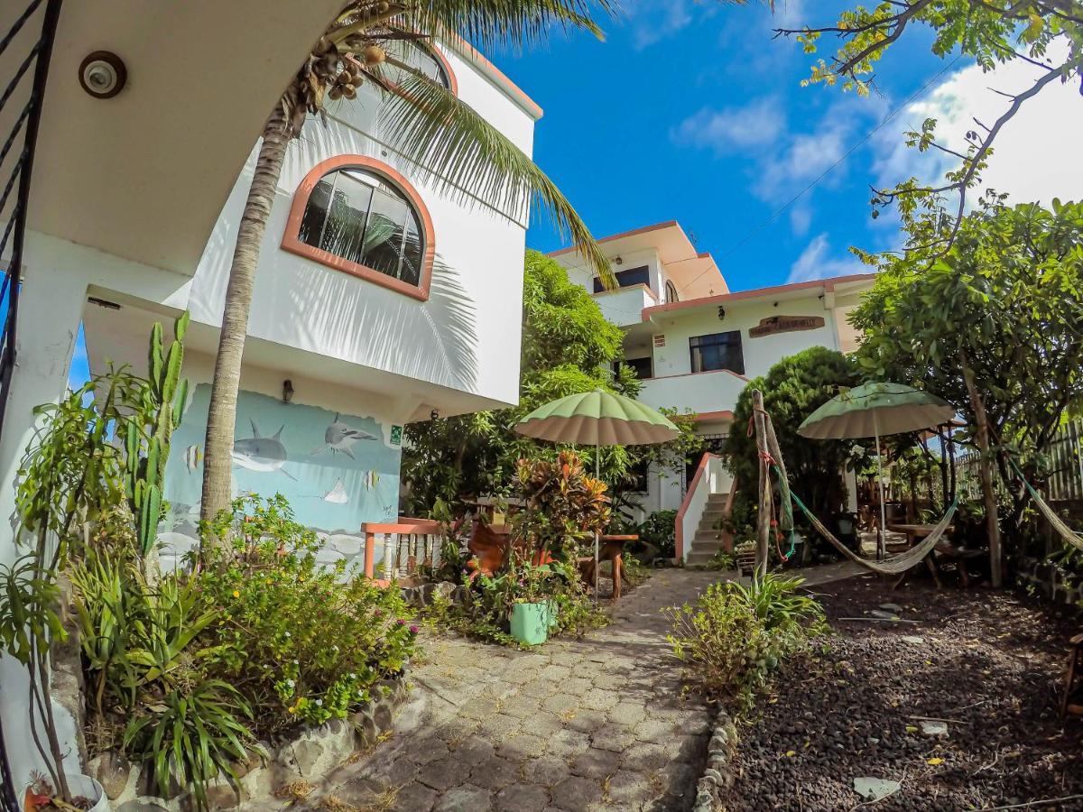 Hotel Casa De Nelly Puerto Baquerizo Moreno Exterior foto